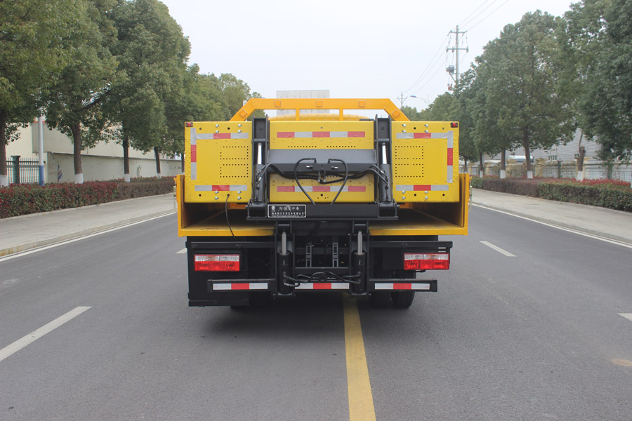 潤(rùn)知星牌SCS5042TFZEQ6型防撞緩沖車